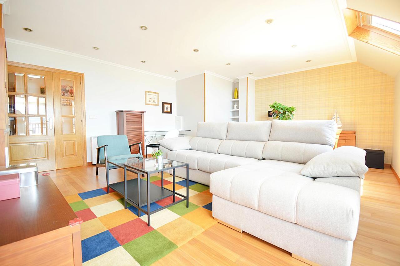 וילאגרסיה דה ארוסה Galihost - Atico Con Terraza Y Vistas Al Mar En Vilagarcia מראה חיצוני תמונה